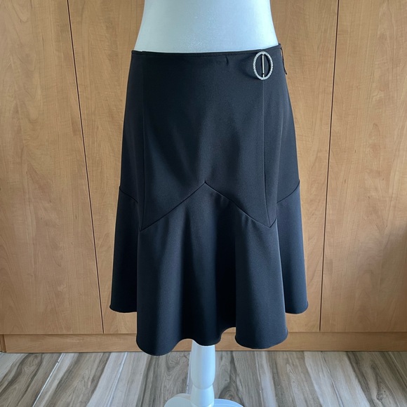 Black 2 Piece Skirt Suit Sz. 7 - Picture 5 of 8